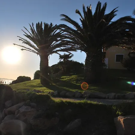 Appart hôtel Dahu 3 2 Bagni Sulla Cala Del Faro 3*