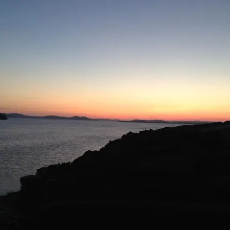 Dahu 3 2 Bagni Sulla Cala Del Faro Πόρτο Τσέρβο