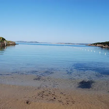 Dahu 3 2 Bagni Sulla Cala Del Faro Ξενοδοχείο με διαμερίσματα 3*
